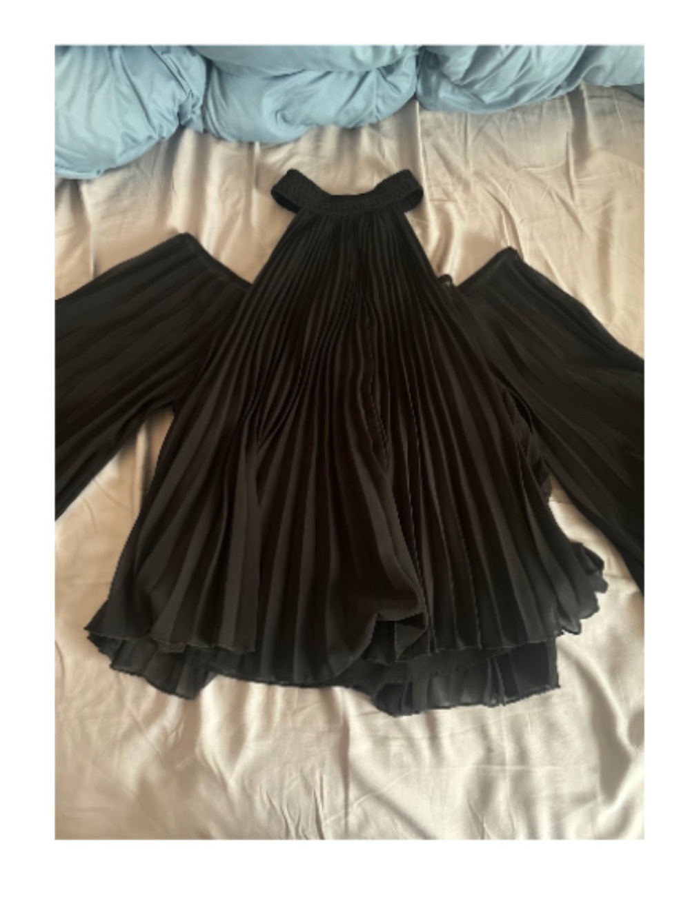 VENUS Black Pleated Cold-Shoulder Blouse see picture number 2
